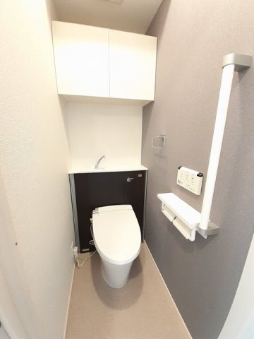 トイレ　ゆったりとした空間のトイレです