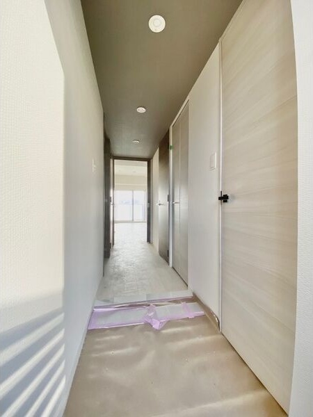 玄関　写真はイメージです。詳細は弊社にて内見をお願い致します！