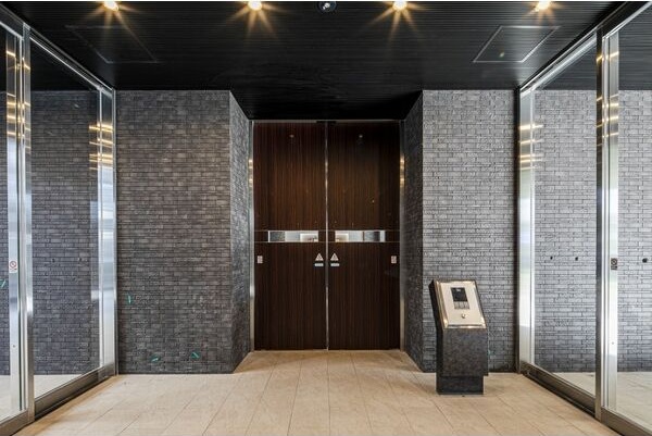 セキュリティ　初期費用分割可★ご希望の場所まで無料送迎サービス付♪