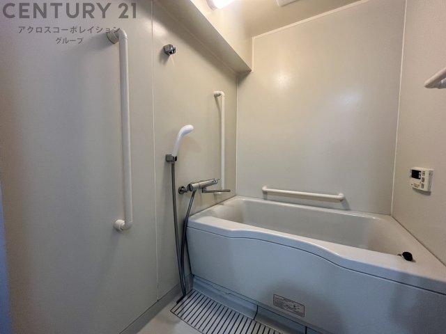 バス・シャワールーム　シンプルで清潔感のある浴室です！