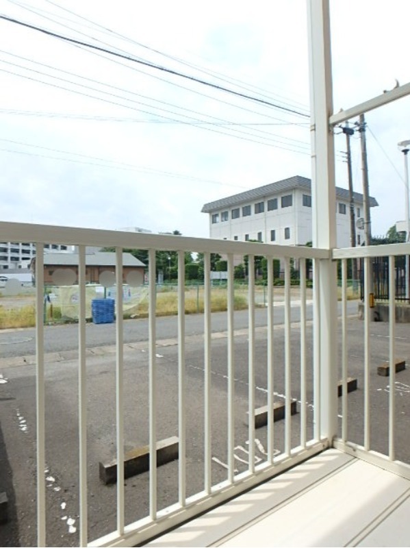 バルコニー　図面と現状に相違がある場合には現状を優先