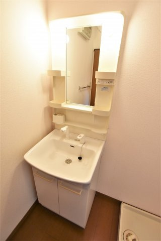 洗面設備　同施工業者、類似仕様のイメージ写真です。