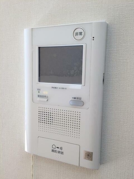 セキュリティ　安心のTVモニター付きインターホン