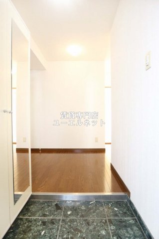 玄関　住まいの顔ともなる玄関