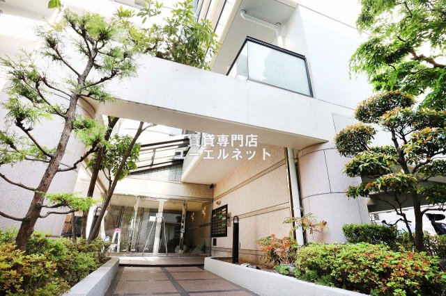 建物外観　シンプルで洗練されたデザインが毎日の暮らしに心地よさをプラス