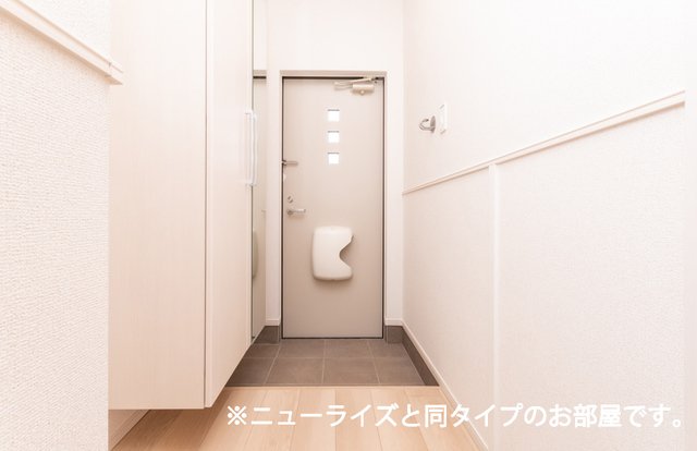 玄関　明るい玄関です