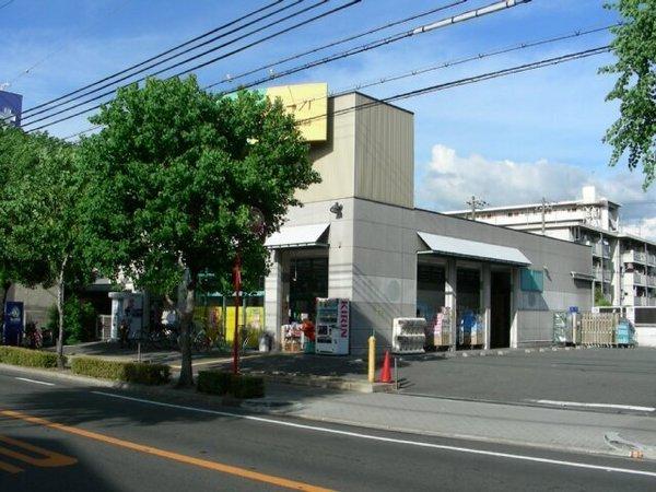 ドラックストア　ドラッグストアサーバ鶴見諸口店（ドラッグストア）まで150m