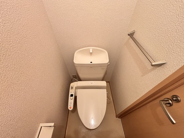 トイレ　落ち着いたトイレです