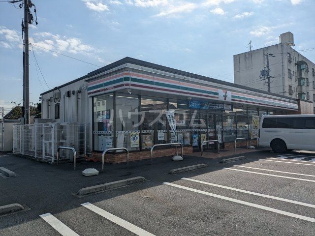 コンビニ　セブンイレブン　小牧インター北店（コンビニ）まで497m