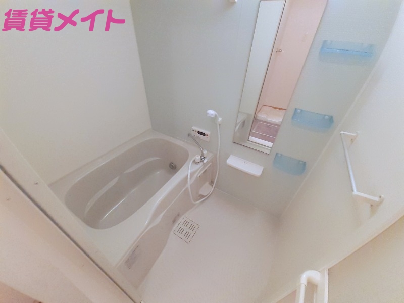 バス・シャワールーム　同型タイプの画像です