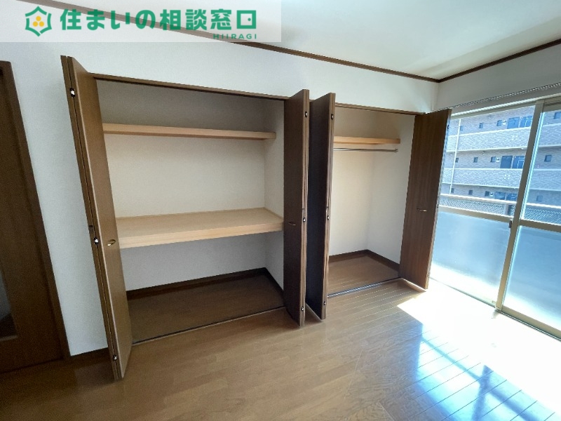 収納　同型
