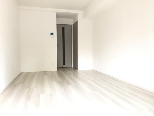 居室・リビング　別号室参考写真