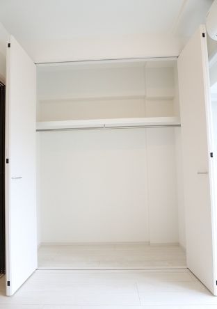 収納　別号室参照写真◇反転タイプ