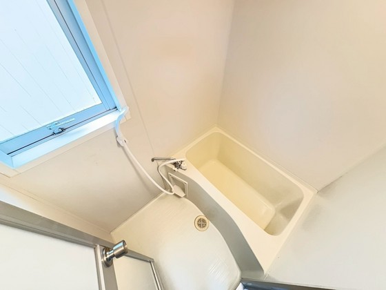 バス・シャワールーム　※別の部屋の写真です