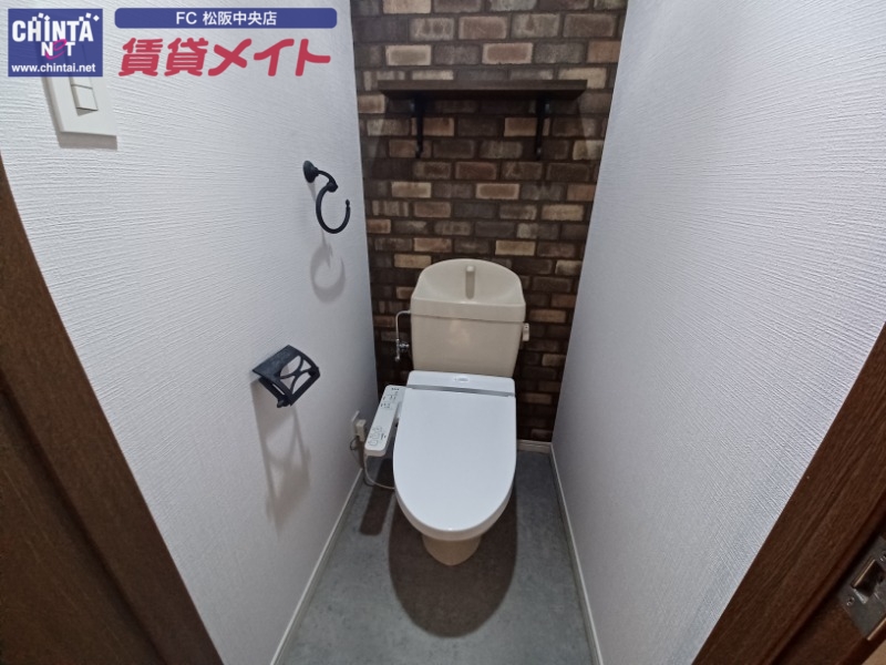 トイレ　反転タイプ参考写真