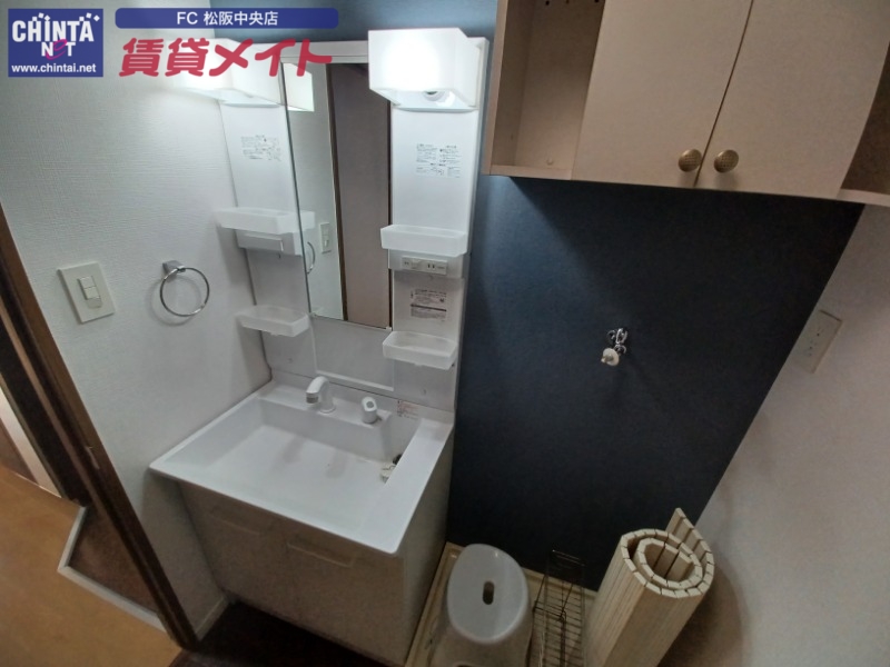 洗面設備　反転タイプ参考写真
