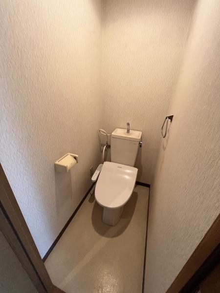 トイレ　ウォシュレット完備