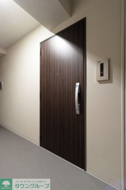 玄関　※写真は同タイプ住戸です。