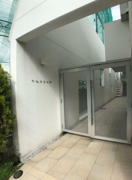エントランス　エントランス