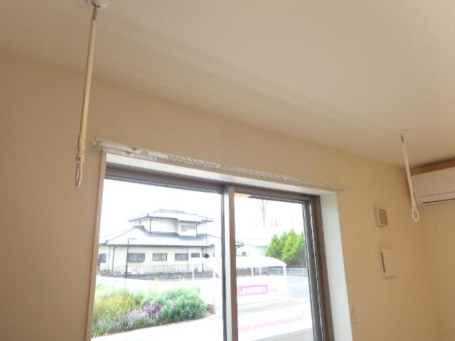その他設備　室内物干し