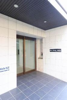 エントランス　建物の内部です