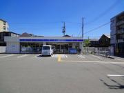 コンビニ　ローソン尼崎東難波３丁目店（コンビニ）まで290m