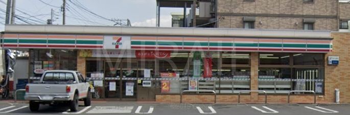 コンビニ　セブンイレブン大和下鶴間店（コンビニ）まで90m