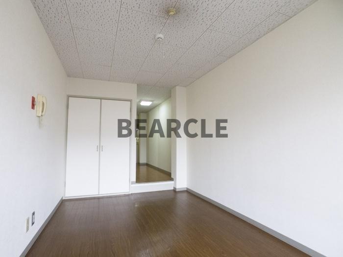 その他部屋・スペース　落ち着いて過ごせるお部屋なので、寝室にいかがでしょうか