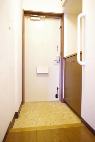 玄関　別の部屋の写真です