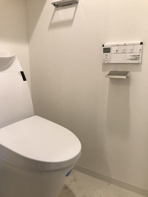 トイレ　※別部屋参考写真