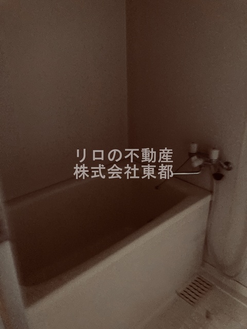 バス・シャワールーム　※リフォーム前のお写真です。