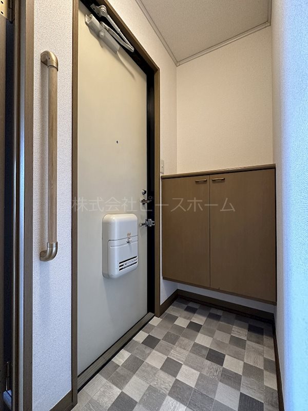 玄関　※別号室参考写真