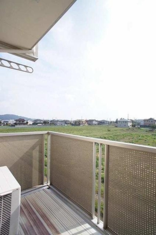 バルコニー　図面と現状に相違がある場合には現状を優先