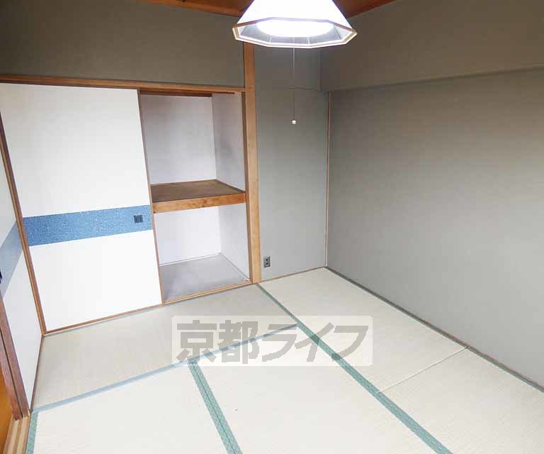 居室・リビング　落ち着く和室です。