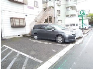 駐車場　敷地内駐車場御座います※別途契約要