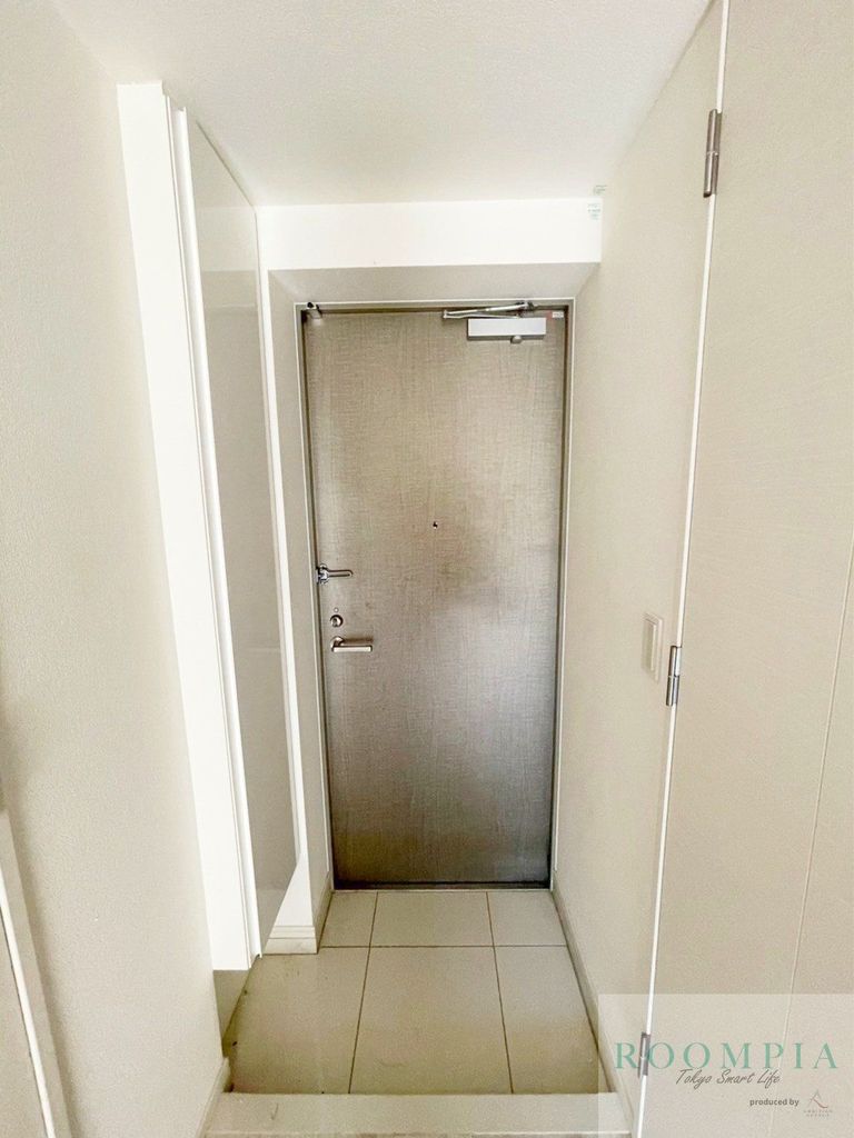 玄関　物件画像