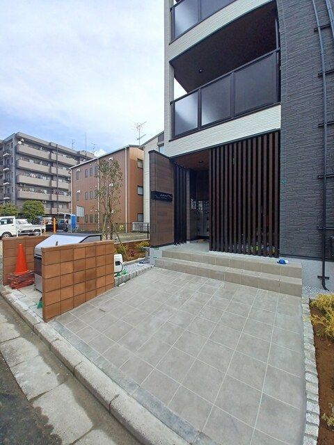 エントランス　☆共用設備もキレイ☆