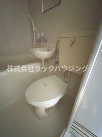 トイレ　【お部屋さがしはラックハウジングにお問合せ下さいませ♪】