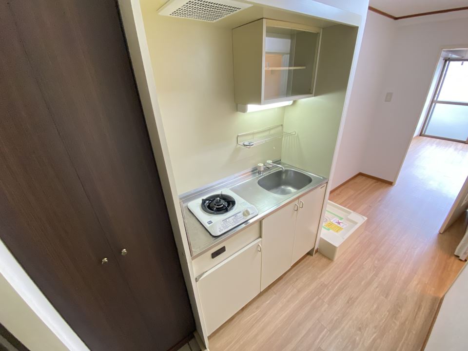 キッチン　１口コンロ付きのコンパクトキッチン