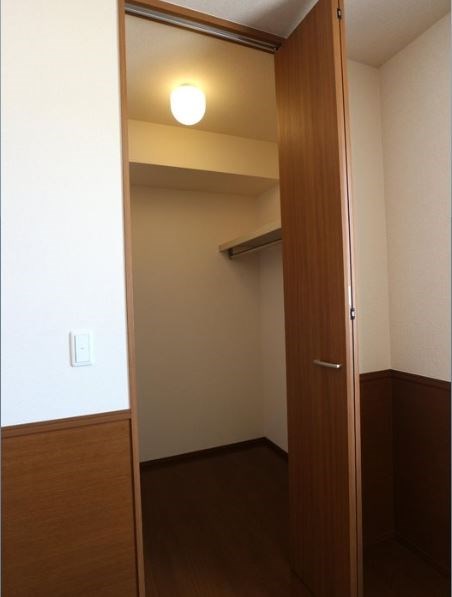 収納　反転写真