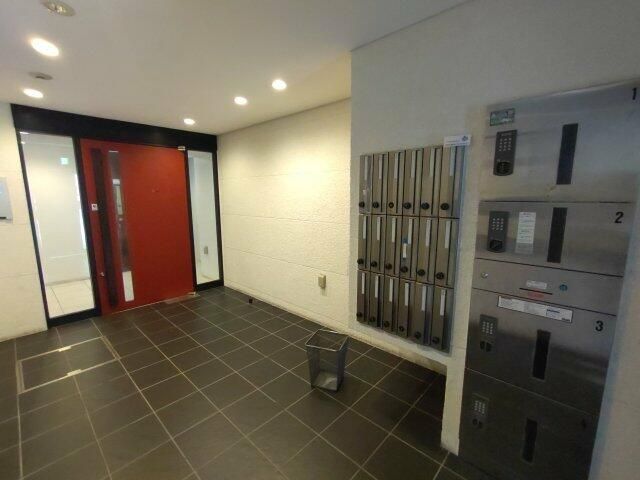 エントランス　建物の内部です