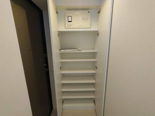 玄関　シンプルで使いやすい玄関です