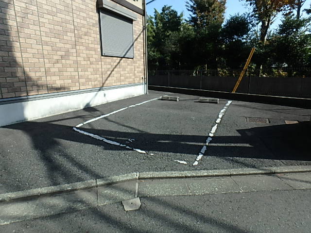 駐車場　敷地内駐車場（要空き確認）