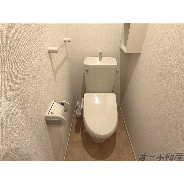トイレ　温水洗浄暖房便座