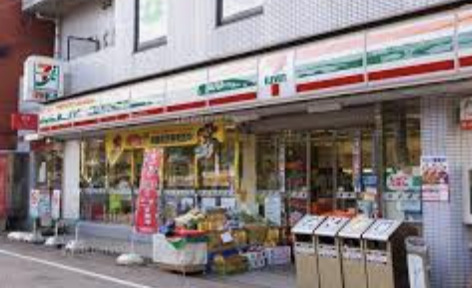 コンビニ　セブンイレブン 井の頭公園駅前店（コンビニ）まで140m