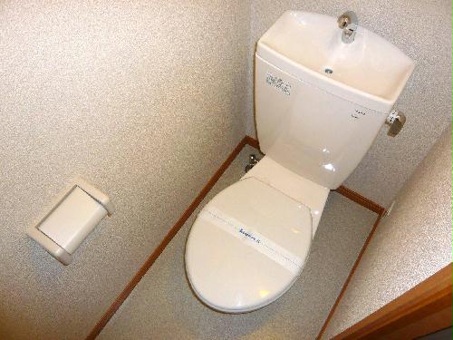 トイレ　バス・トイレ別々です☆