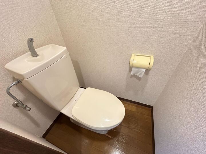 トイレ　＊同間取り別部屋参照
