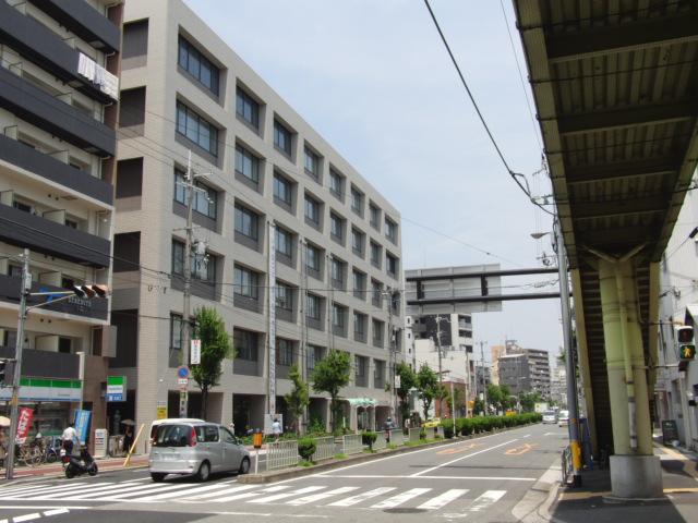 役所　大阪市淀川区役所（役所）まで400m