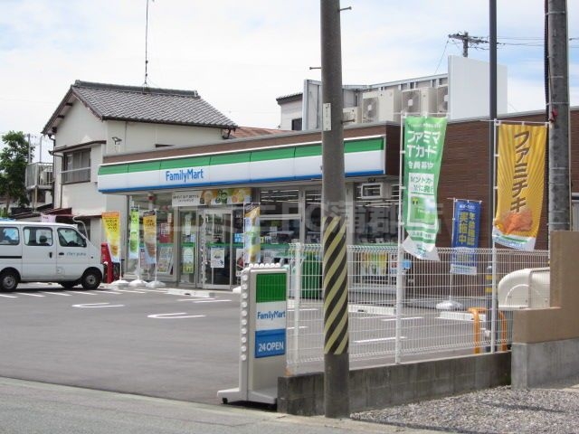 コンビニ　ファミリーマート蒲郡三谷町店（コンビニ）まで267m