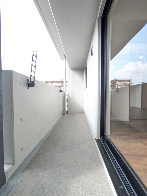 バルコニー　※現在建築中　３０１号室モデルルームの写真です